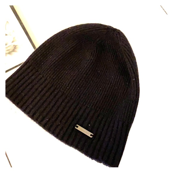 Burberry Beanie Hat - Picture 1 of 3